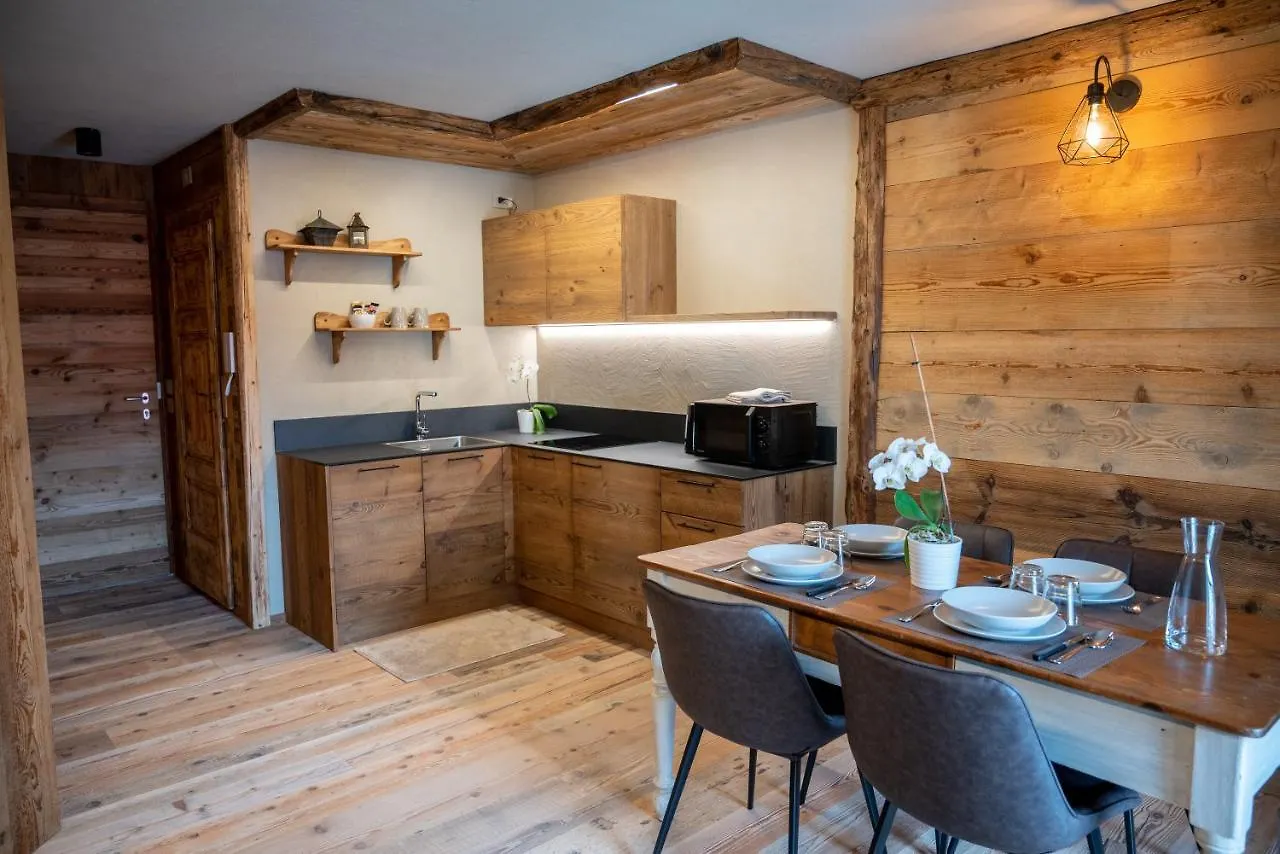 Residenza Dell'Aquila - Appartamento Vezza dʼOglio アパート