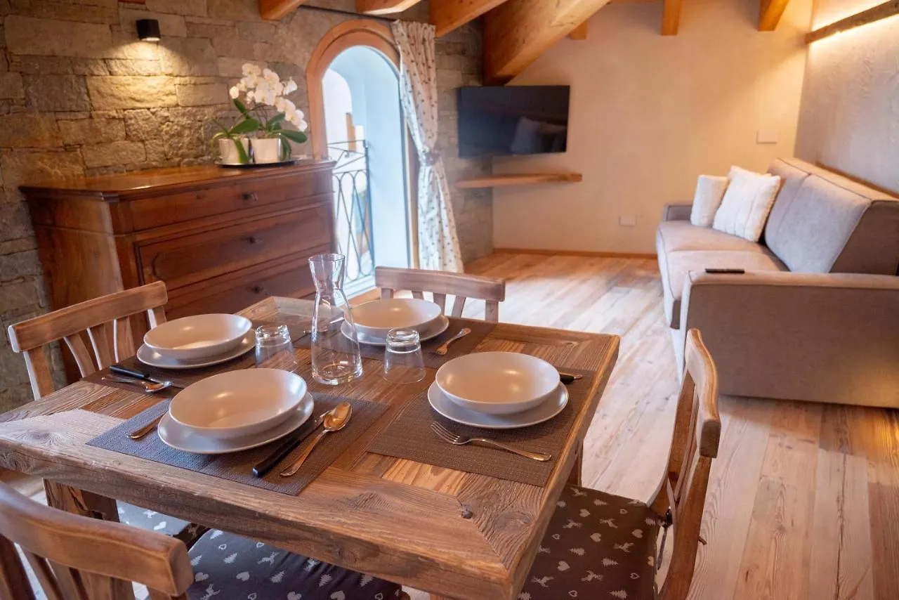Residenza Dell'Aquila - Appartamento Vezza dʼOglio